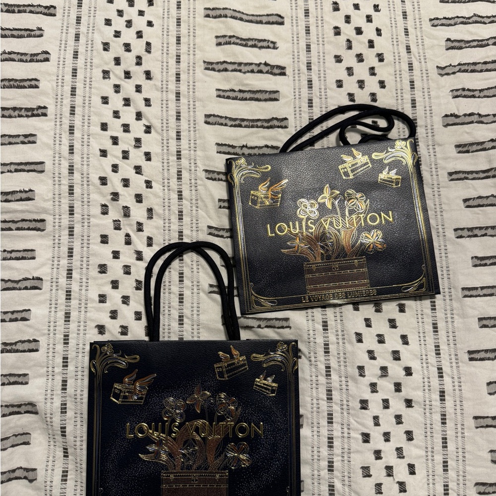 Louis Vuitton Navy and Gold Floral Design Shopping Bag - Picture 2 of 3